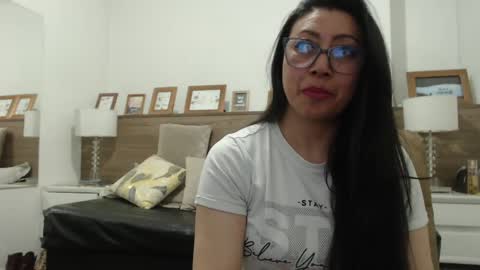 Snapshot of francisca_vera chatting on 05-16-26, 09:24 francisca_vera online show from 05-16-26, 09:24