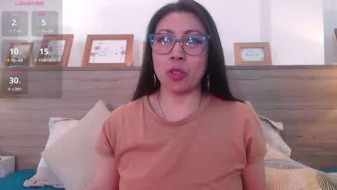Snapshot of francisca_vera chatting on 05-23-26, 08:35 francisca_vera online show from 05-23-26, 08:35