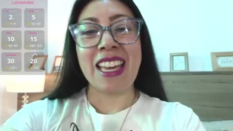 Snapshot of francisca_vera chatting on 06-16-26, 06:54 francisca_vera online show from 06-16-26, 06:54