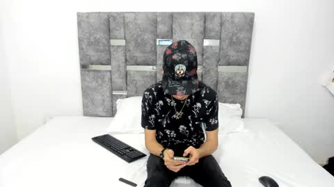 Snapshot of franco_taylor chatting on 01-19-25, 04:01 Franco taylor online show from 01-19-25, 04:01