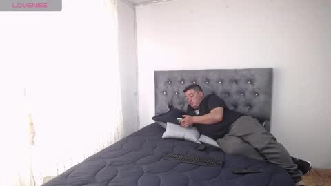 Juan online show from 04-23-26, 08:11