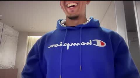 Snapshot of frank_heaven_shore chatting on 11-24-25, 10:42 Frank online show from 11-24-25, 10:42