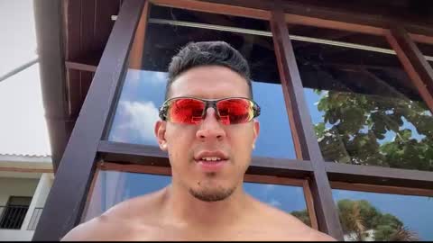 Snapshot of frank_heaven_shore chatting on 02-04-26, 05:19 Frank online show from 02-04-26, 05:19