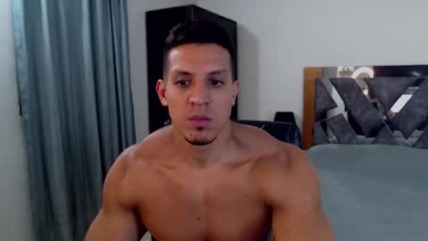 Snapshot of frank_heaven_shore chatting on 02-13-26, 02:29 Frank online show from 02-13-26, 02:29