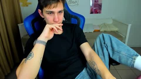 Frank online show from 02-24-26, 05:16