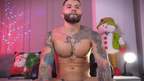 Snapshot of frankfarrellx chatting on 11-23-25, 02:22 Frank Farrell. Hey remember to give me a thumbs up Ty online show from 11-23-25, 02:22