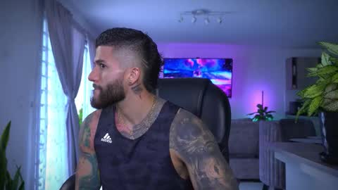 Snapshot of frankfarrellx chatting on 02-16-26, 09:22 Frank Farrell. Hey remember to give me a thumbs up Ty online show from 02-16-26, 09:22