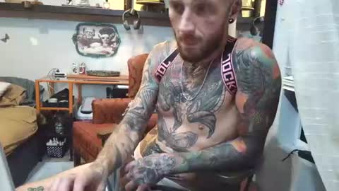 Frankie DRay   LikeFollowShareBuild online show from 06-29-26, 08:09