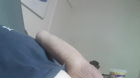 Snapshot of frankiel745 chatting on 06-12-26, 07:07 frankiel745 online show from 06-12-26, 07:07