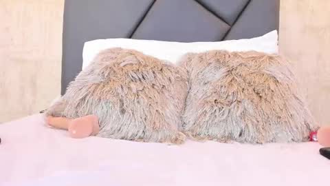 Snapshot of fransheska_mon chatting on 03-01-25, 06:00 Fransheska online show from 03-01-25, 06:00