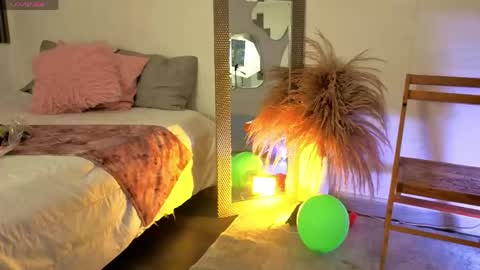 Fransheska online show from 04-24-26, 11:34