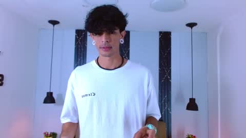 Snapshot of franvill_trato chatting on 09-25-25, 07:28 Franvill trato online show from 09-25-25, 07:28