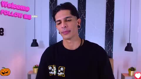 Snapshot of franvill_trato chatting on 10-11-25, 08:29 Franvill trato online show from 10-11-25, 08:29