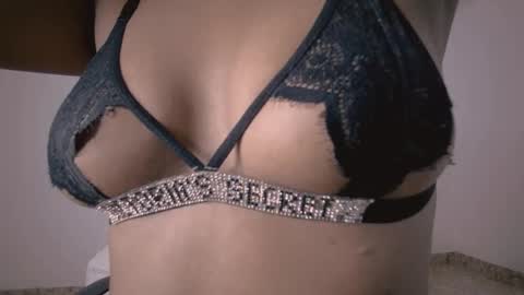 Snapshot of franyeli_9 chatting on 01-06-26, 02:37 franyeli online show from 01-06-26, 02:37