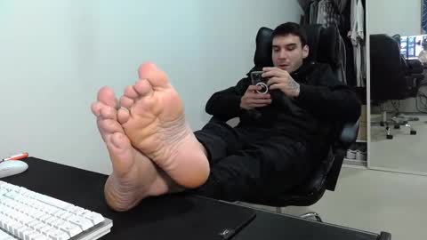 Snapshot of fraser_guilen chatting on 11-26-25, 09:43 Fraser online show from 11-26-25, 09:43