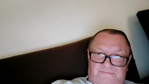 Wolfi online show from 06-06-26, 06:18