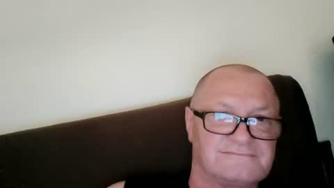 Wolfi online show from 06-25-26, 06:07
