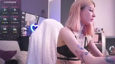Asya UwU   online show from 05-30-26, 09:34