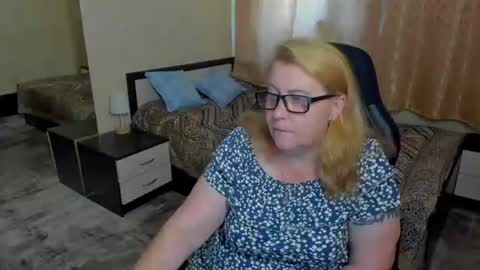 FrauMartha online show from 06-21-26, 01:03