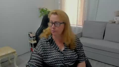 FrauMartha online show from 07-11-26, 01:25