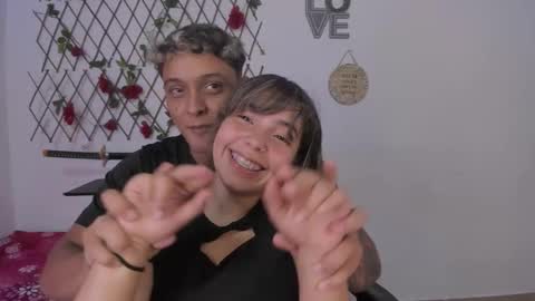 Snapshot of fre_grey chatting on 10-28-25, 05:11 fre and grey online show from 10-28-25, 05:11