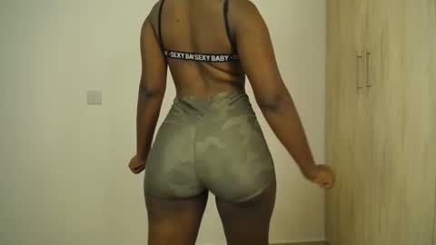 Snapshot of freaky_ass chatting on 05-15-26, 09:55 Berry online show from 05-15-26, 09:55