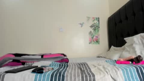 Snapshot of freaky_bad_girl chatting on 03-03-25, 04:14 Sandra online show from 03-03-25, 04:14