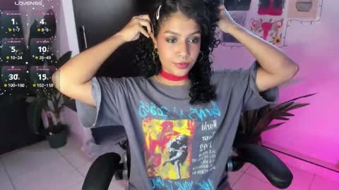 Lia Gomez online show from 09-11-25, 10:54