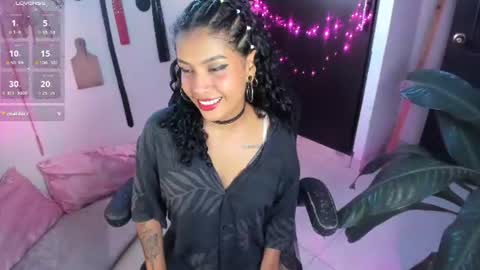 Snapshot of freaky_lia chatting on 06-20-26, 10:45 Lia Gomez online show from 06-20-26, 10:45