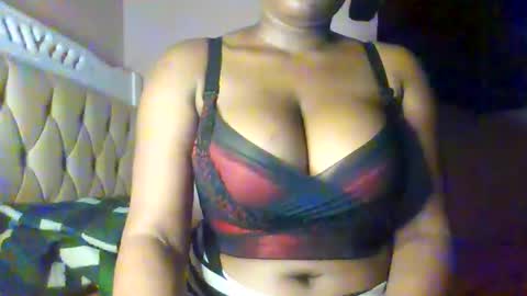 Snapshot of freakybabe458235 chatting on 03-10-26, 11:32 freakybabe458235 online show from 03-10-26, 11:32