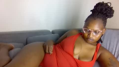 Snapshot of freakylittlemissy chatting on 11-15-25, 11:54 freakylittlemissy online show from 11-15-25, 11:54