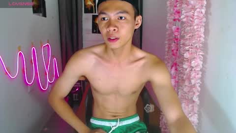 Mark online show from 05-10-26, 02:00
