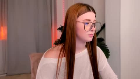 Snapshot of freckle_diyana chatting on 01-26-25, 12:26 Diyana online show from 01-26-25, 12:26