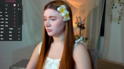 Snapshot of freckle_diyana chatting on 02-07-25, 09:48 Diyana online show from 02-07-25, 09:48
