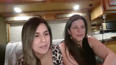 Snapshot of freckles4444 chatting on 11-28-25, 06:16 freckles4444 online show from 11-28-25, 06:16