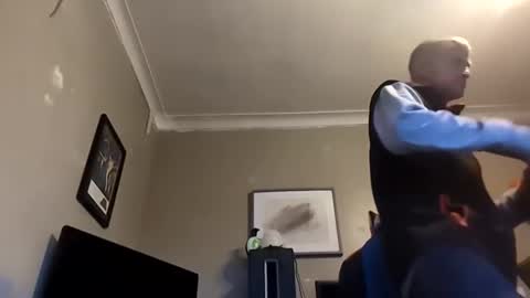 Snapshot of fredclaus19 chatting on 11-30-25, 04:00 fredclaus19 online show from 11-30-25, 04:00