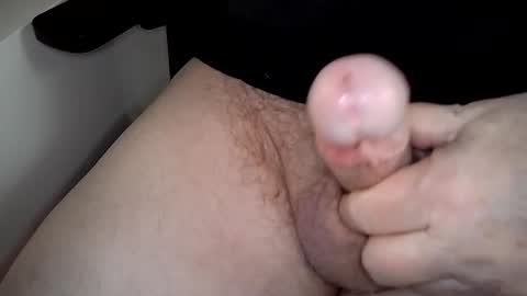 Snapshot of freddie300 chatting on 02-26-26, 08:35 freddie300 online show from 02-26-26, 08:35