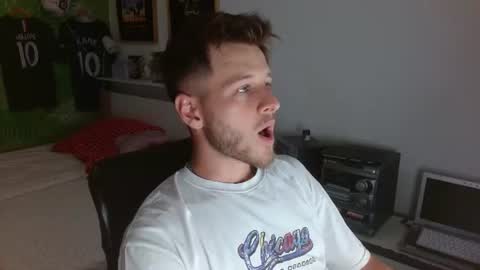 Snapshot of freddy_star chatting on 06-18-26, 11:47 Frederick Perin online show from 06-18-26, 11:47
