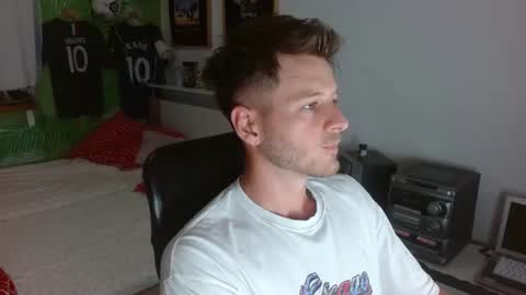 Snapshot of freddy_star chatting on 06-19-26, 11:58 Frederick Perin online show from 06-19-26, 11:58
