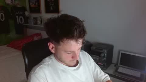 Snapshot of freddy_star chatting on 06-21-26, 12:41 Frederick Perin online show from 06-21-26, 12:41