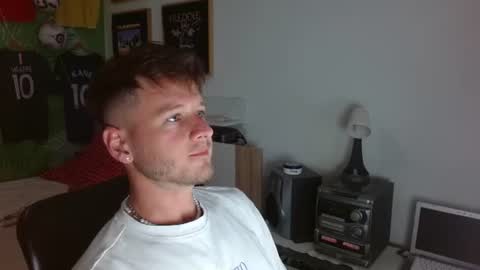 Snapshot of freddy_star chatting on 07-11-26, 02:31 Frederick Perin online show from 07-11-26, 02:31