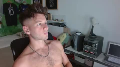 Snapshot of freddy_star chatting on 07-24-26, 01:31 Frederick Perin online show from 07-24-26, 01:31