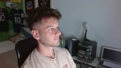 Snapshot of freddy_star chatting on 07-28-26, 03:21 Frederick Perin online show from 07-28-26, 03:21