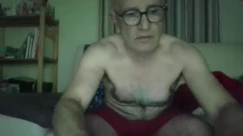 frederic8014 online show from 05-06-26, 07:08