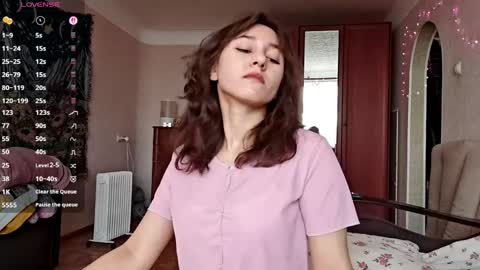 Mia online show from 03-28-26, 08:14