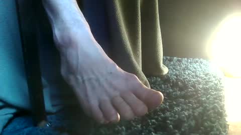 Snapshot of fredthetom12 chatting on 11-19-25, 02:39 Greedy Fred online show from 11-19-25, 02:39