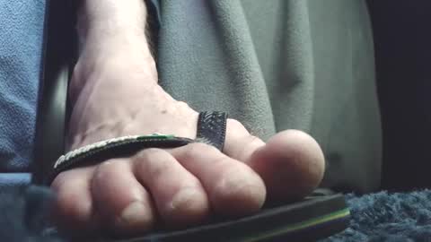 Snapshot of fredthetom12 chatting on 03-05-26, 03:30 Greedy Fred online show from 03-05-26, 03:30