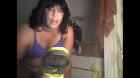 Snapshot of free_101 chatting on 03-21-26, 08:08 Angie-mae online show from 03-21-26, 08:08