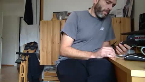 Snapshot of free_love_for_everyone chatting on 02-06-26, 11:35 free_love_for_everyone online show from 02-06-26, 11:35