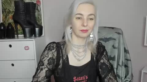 Anne online show from 06-24-26, 06:34